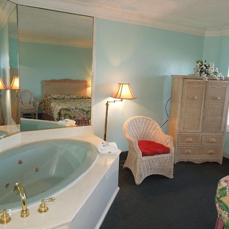 Baymont By Wyndham Virginia Beach Oceanfront Esterno foto