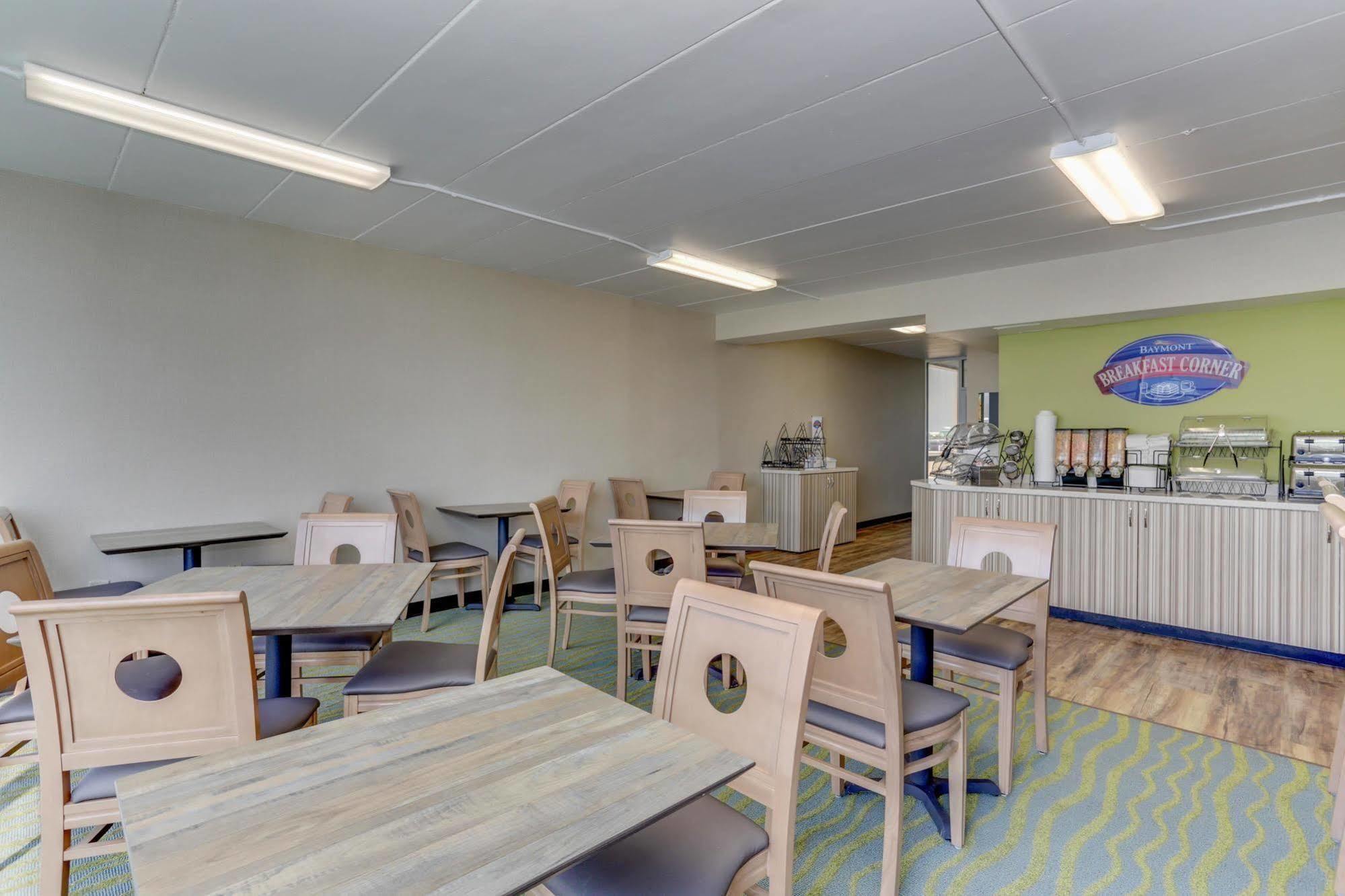 Baymont By Wyndham Virginia Beach Oceanfront Esterno foto