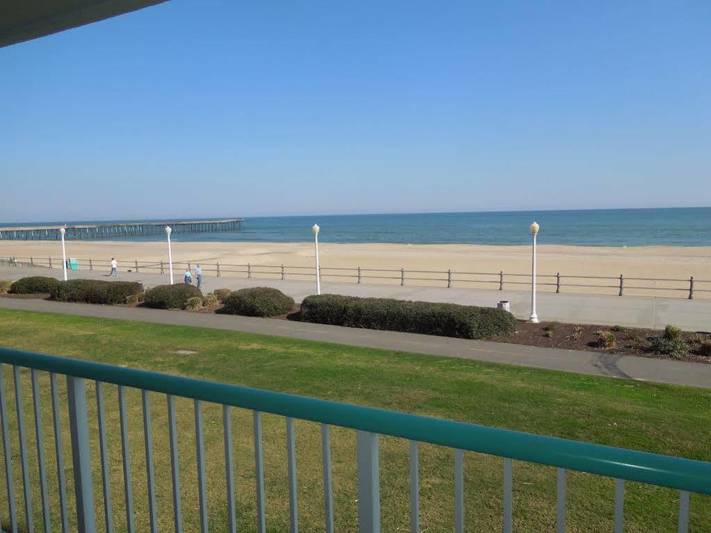 Baymont By Wyndham Virginia Beach Oceanfront Esterno foto